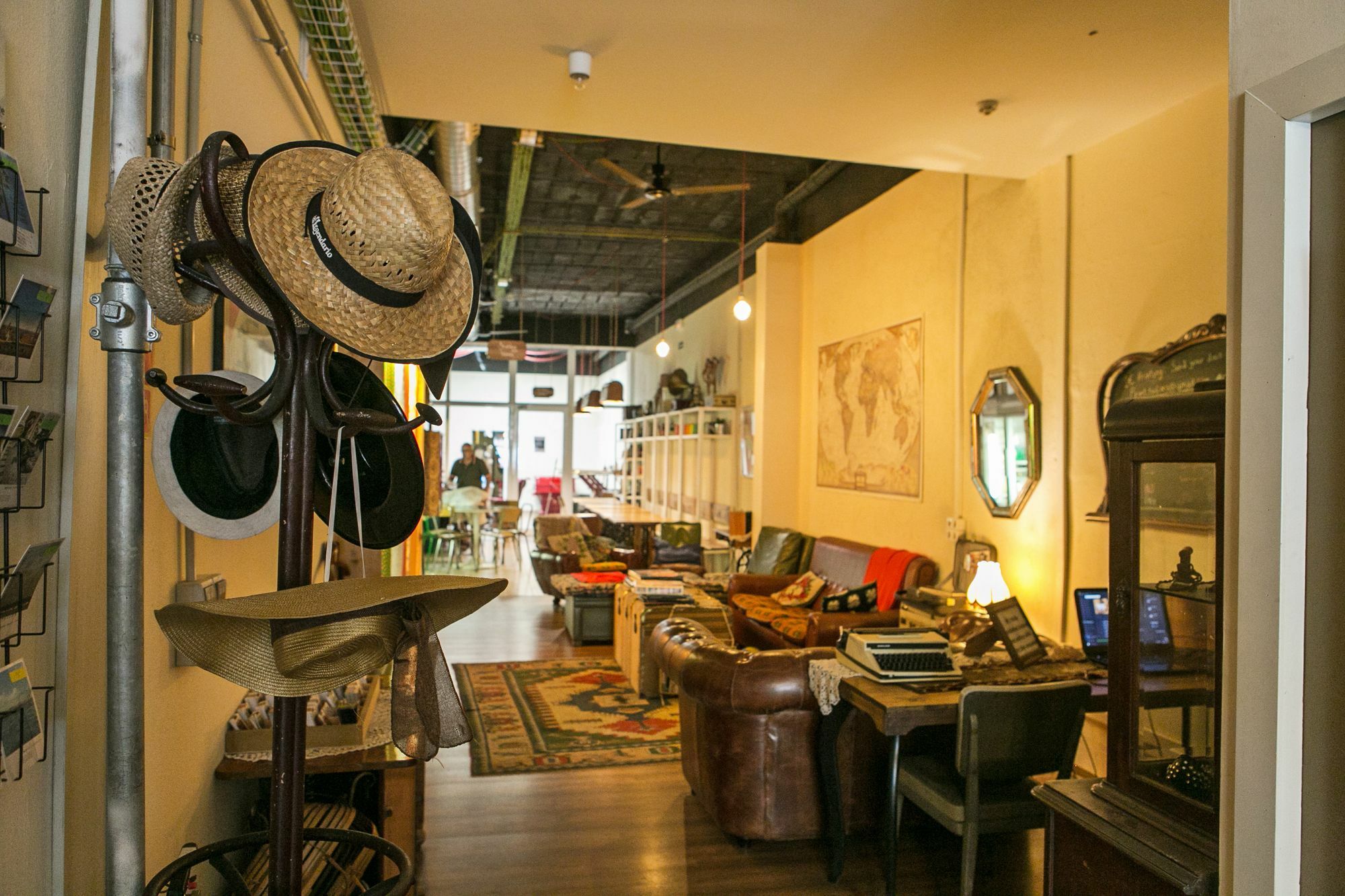 Pars Tailor's Ostello Barcellona